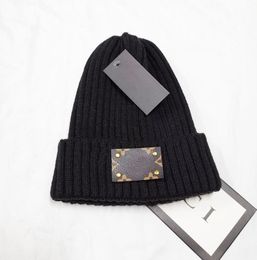 Hoed Mannen Vrouwen ontwerpers beanie hoeden motorkap winter gebreide wollen muts plus fluwelen cap skullie Dikker masker Fringe mutsen