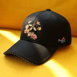 Hat Women's Four Seasons Small Fresh Baseball Cap Fashion Tendencia de la lengua del pato Bordado de bordado de bordado de abeja para mujeres Sombrero deportivo