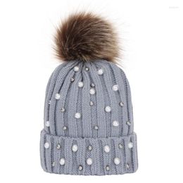 Chapeaux automne hiver adorable bébé chaud tricoté chapeau mode perle cache-oreilles filles femme Skullies bonnet bonnet pompon pour Z36