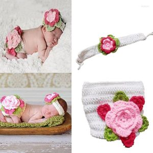 Hats Born 2 pz/set Pography Props Costume lavorato a maglia per bambina con fiori all'uncinetto, fascia floreale per vestiti per neonati