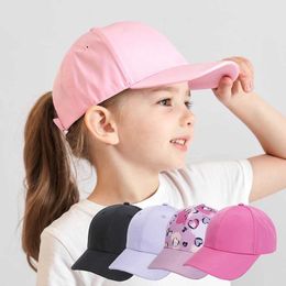 Chapeaux Bucket Hats 2024 Nouveau enfant Childrens Baseball Hat Butterfly Printed Craretail Chapeau Sun Sunshade Hot Childrens Hat Children Boys and Girls Ajustement Hat de voyage 240424