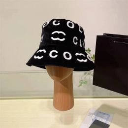 Diseñadores de sombreros Bucket Hats Women Luxury Brand Letters C Baseball Cap Men Fisherman Hat Unisex Casual Winter Beanie Outdoor Sports Caps