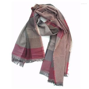 Hoeden sjaalshandschoenen sets 2022 heren herfst en winter plaid garen geverfde sjaal koreaanse sjaal dik warm dubbelzijdige kwastje