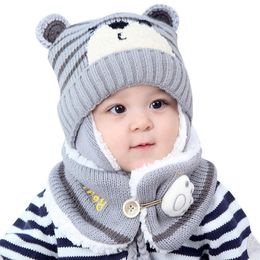 Hoeden sjaals sets unisex kinderen cartoon beer streep en sjaal baby cap meisje jongen kind winter oorbroemen hoed warm pak 221110