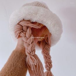 Chapeaux chauds et doux en peluche avec pompon pour enfants, tricotés à la main avec tresses, perruques à la mode pour enfants, automne et hiver, livraison directe