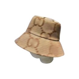 Chapeaux de créateur de femmes du chapeau de seau pour cent lettres imprime solide solide printemps coloré et été artiste large bord de soleil sombres sombres motif fashio