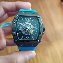 Haute Horlogue Design Technologie de pointe de l'industrie horlogère Montres confortables, sismiques, durables, précises et légères I3CY
