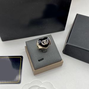 Hebben postzegels 18K goud Zwarte perzik hart Cluster Ringen damesmode eenvoudige merk designer oorbellen voor vrouwen bruiloft e220S