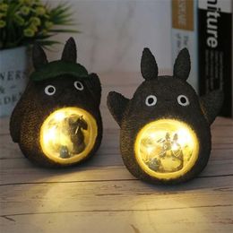 Hayao Miyazaki Animatie Totoro Figuren Model Speelgoed LED Nachtlampje Anime Ster Hars Woondecoratie Kids s Gift 211105210H