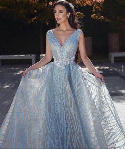 Haze Blue Trouwjurken Custom Made Kant Geappliceerd Bruidsjurken V-hals Court Train Pailletten Beaded Bridal Dress