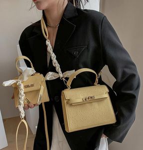 HBP 2021 luxe designer reliëf tas dames originele merk mode lock casual handtas schouder messenger bags
