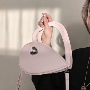 HBP Black Designer Premium Love Handbag 2022 Retro Fashion Messenger Sac Sac ￩paule de couleur unie simple
