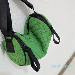 Bolsos de hombro de plumas HBP, bolso de moda para hombres y mujeres, bolsos de cubo, bolsos de mano con correa ancha para el hombro, bolso de viaje con gran capacidad