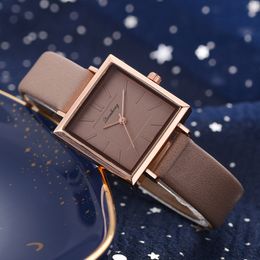 HBP -mannen kijken naar vrouwen polshorloge dunne zakelijke horloges met eenvoudige stijl wijzerplaat modieuze casual kwarts polshorloges voor dames riemklok Montres de luxe