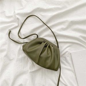 HBP Non-Marque Sac de messager personnalisé Mode clip en métal ouverture épaule femme tient pli PU cuir souple petit bandoulière