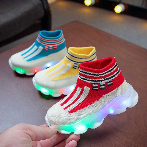 HBP No estrenar Niños Zapatos Luminosos Niños Niñas Deporte Correr Bebé Luces Intermitentes Zapatillas De Moda Niño Pequeño Niño LED