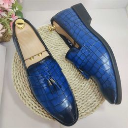 HBP Non-Merk Puntige Toe Blauwe Kleur Fancy Dress Schoenen Comfortabel Fashion Design Bruiloft Formele Loafer Schoenen voor Heren