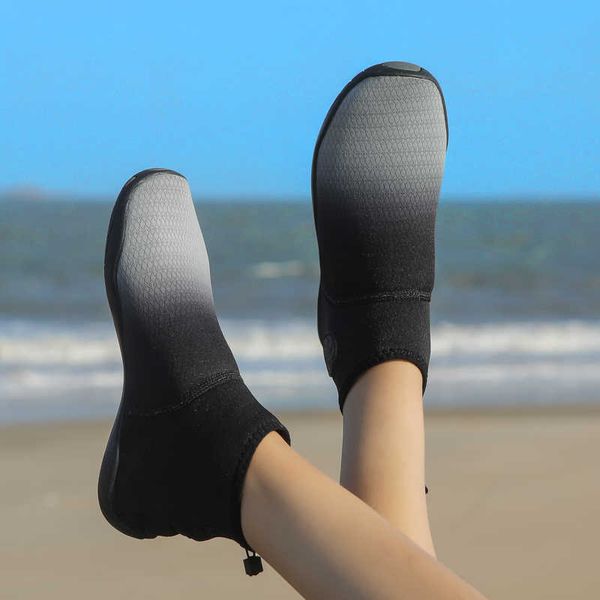 HBP Zapatos acuáticos para nadar en la playa de verano sin marca, nuevas botas de calcetín de moda suaves y amigables con la piel, zapatos para caminar en la nube, zapatos acuáticos