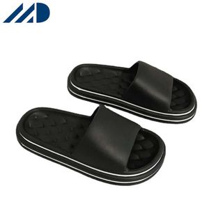 HBP Non-Brand Wholesale Home Baño Zapatillas de Fondo Grueso Antideslizantes Mujeres Caminando Sentido de la Nube Zapatillas de Diapositivas de Moda Unisex