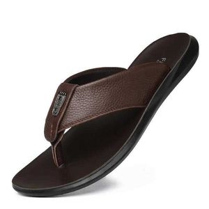 HBP Chaussures de qualité en gros sans marque Pantoufles en cuir résistantes en caoutchouc pour hommes Tongs Nouveau style de conception de pantoufles en cuir pour hommes