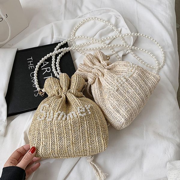 HBP Straw Crossbody Bags Femme Pochette Sac à bandoulière Sac à main Détachable Pearl Chain Cordon Embrayage Seau Axillary Bag Summer Beach Sac Perles Mini Totes