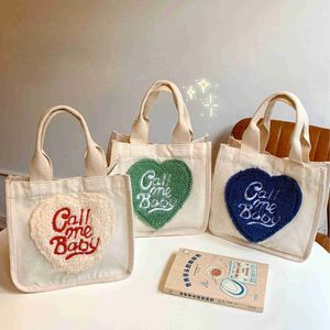 HBP Toes Handtassen Leuke en frisse callmebaby Plush Love Portable Canvas Bag Small Square Bag Zuid -Korea Ins Tote Bento Bag 221116