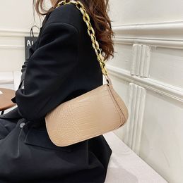 Version HBP des sacs à main de couleur unie épaule petit sac à main de chaîne décontractée rétro étrangère femme sacs de messager minimalistes