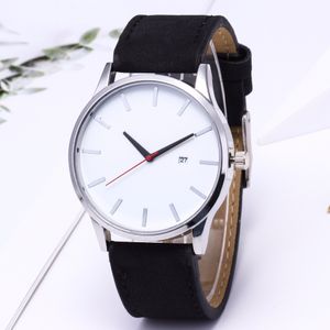 HBP -horloges voor mannen Fashion lederen band Designer Quartz Clock Casual Business Heren Polshipes Montres de Luxe