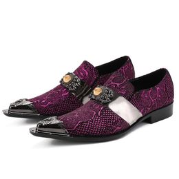 Fer de tête violet de design pointu chaussures robes en cuir hommes de personnalité de personnalité et de mariage zapatos hombre