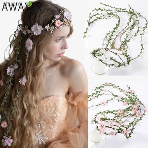 Hoofdbanden Boheemian Rattan Flower Vines Crown Headband voor bruid bruiloft haaraccessoires meisjes bloemen krans hoofdband kapsels hoofdtooien y240417