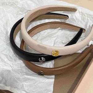 Hoofdbanden Designer Dames Pu Leather Sponge Gevoted Simple Hair Hoop Band Bezel Accessoires Haarband VKDI