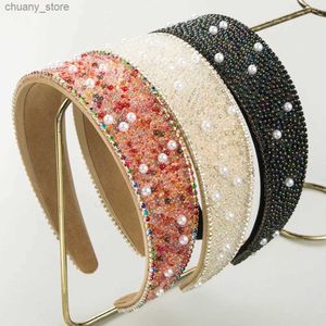 Hoofdbanden Hoogwaardige strass Pearl Wide Side Headband Fashion Hair Accessoires voor dames trend keten Haarband Haarband Hoop Girl Nieuw Y240417