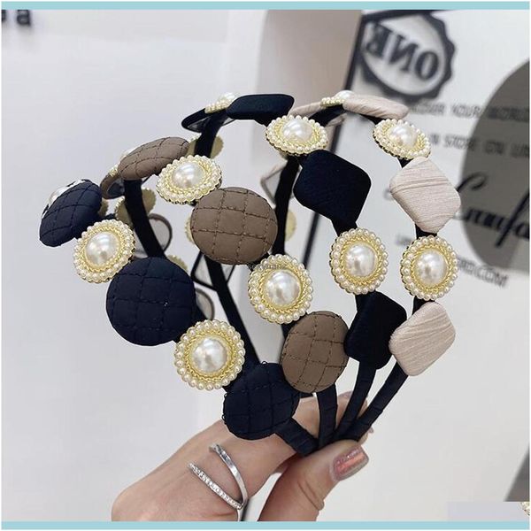 Diademas Joyas Fresca Primavera Verano Diadema para mujer Diadema Perlas Botones Patchwork Headwear Muestra informal Aessories para el cabello Drop Delive