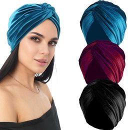 Diademas Nuevas mujeres Terciopelo Turbante Sombrero Estiramiento suave Cruz Twist Cap Bufanda de cabeza musulmana Mujer Elegante Color sólido Chemo Accesorios para el cabello regalo