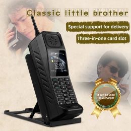 Écouteurs Nouveau téléphone portable rétro H999 double carte SIM haut-parleur FM Radio MP3 MP4 forte torche batterie externe Mini téléphones mobiles 2022