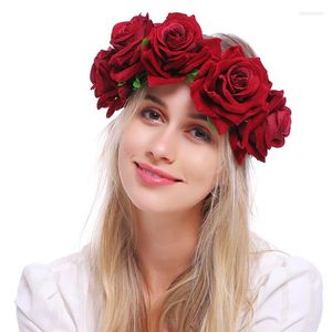 Hoofddeksels 1 pc Lente Boheemse bloemenkronen Beach Hawaii Elastische bloemen Garland Romantische faux Rose Wedding Kransen Hoofdband