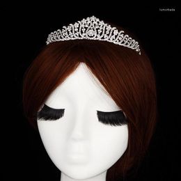 Headpieces verbazingwekkende 2022 Bling Bruid Crown Head Accessories Rhinestone kralenkerk Kristallen Hoofdkleding Wedding Kronen