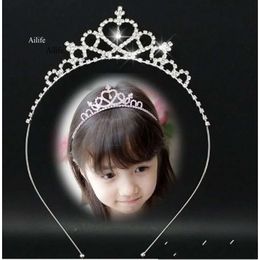 Headpieces Mooie glanzende Crystal Bridal Tiara Party Pageant Sier Geplaatste Crown Hairband Wedding Accessories 0418