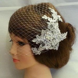 Coiffes élégants chapeaux et fascinateurs de mariage blanc/ivoire pour femme fête dentelle appliqué Net accessoires avec peigne