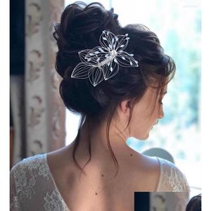 Coiffes fleur cheveux peigne mariage tête de mariée accessoires avec perles lait strass bijoux pour mariée fleurs à la mode conception Dhxsi