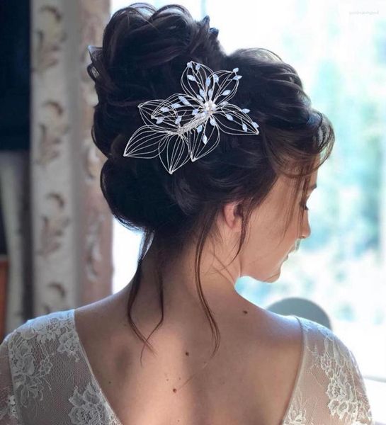 Toteros Cocina de flores Circentaje de boda Accesorios para la cabeza de novia con perlas Joyas de diamantes de imitación de leche para la novia Diseño de flores de moda