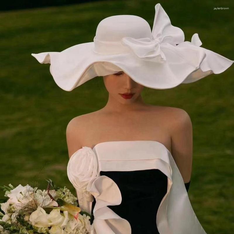 Tocados en stock Sombreros de boda blancos de tamaño grande para mujeres accesorios elegantes de novia