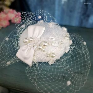Coiffures de luxe perles perlées chapeau de mariage femmes fleurs à la main filet visage voile