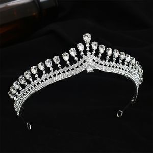 Coiffes de fête brillante cristaux clairs de la couronne de mariage