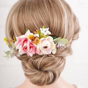 Coiffures Style Vintage à la main Rose et feuilles casque pour femmes fleur peigne à cheveux élégant accessoires de mariage fête bal bijoux diadème
