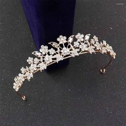 Tocados Vintage Boda Mariposa Flor Corona nupcial Accesorios para el cabello Perla Tiara Dama de honor Niñas Ramas Tocado Diadema 2623