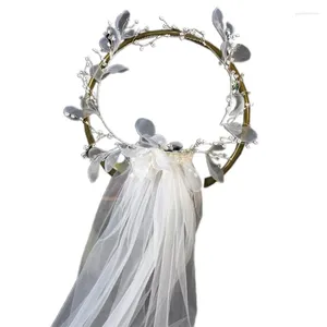 Headpieces Wedding Bridal Veil Korte enkele laag gesneden tule bloemblaadjes verfraaide krans