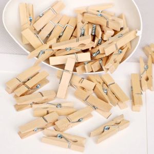 Têtes 1000 pcs en gros Très petite taille de mine de 25 mm mini clips en bois naturel pour clips de photos à linge.