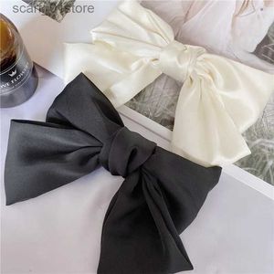 Couvre-chef Accessoires pour cheveux Élégant Français Tache Cheveux Arcs Clips Blanc Noir BackHead Bowknot Épingle À Cheveux Partie Barrettes Grip Chapeaux Coréen Accessoires De CheveuxL231214