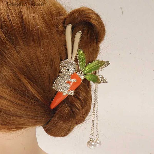 Couvre-chef Accessoires pour cheveux Pince à cheveux en métal Lapin avec pompon en strass Chian Perle Femmes Pince à cheveux ClawsClasp Accessoires pour cheveux adultes Cadeaux pour petite amie Art Q231204